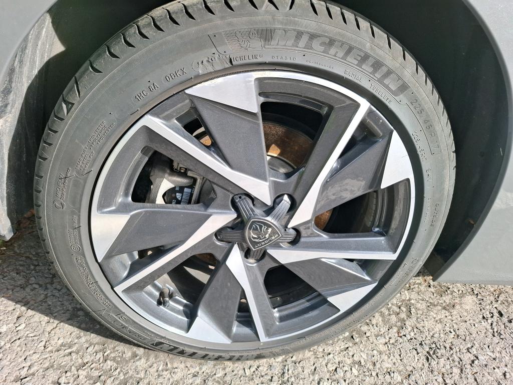 PEUGEOT 308 SW PHEV 180 e-EAT8 Allure 2025