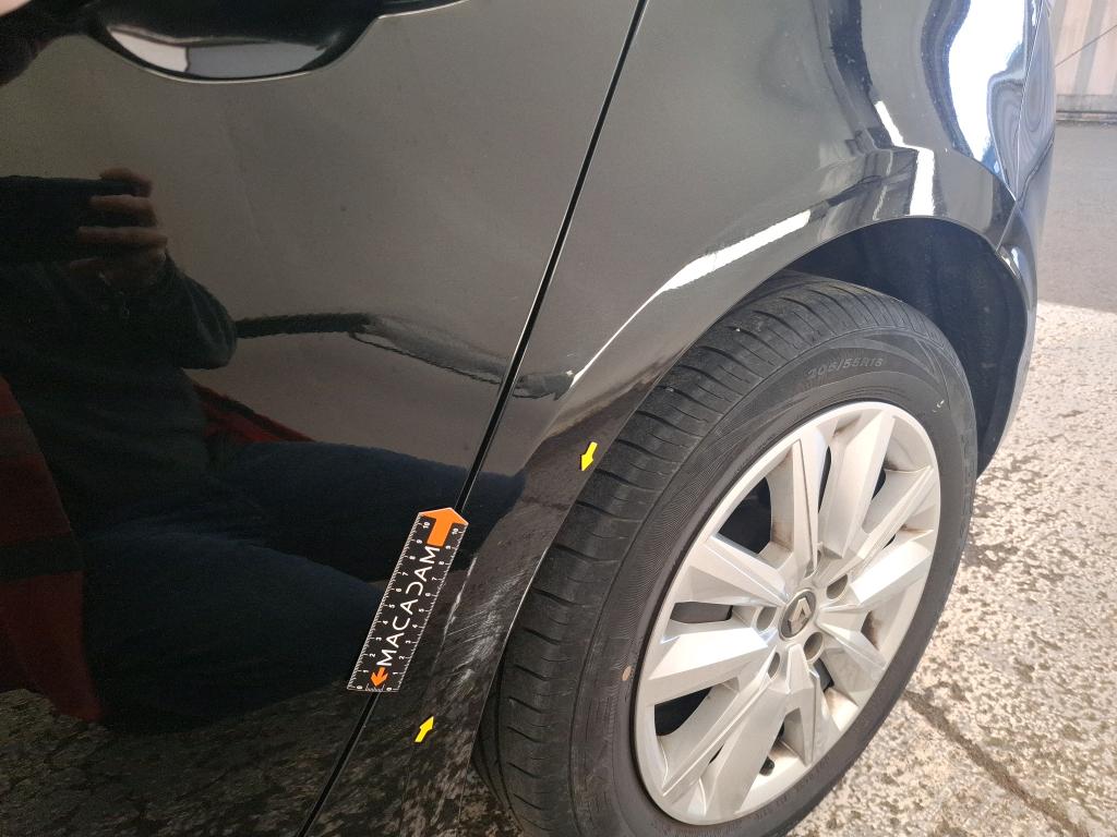 RENAULT MÉGANE MEGANE IV BERLINE TCe 140 EDC FAP Business 2021