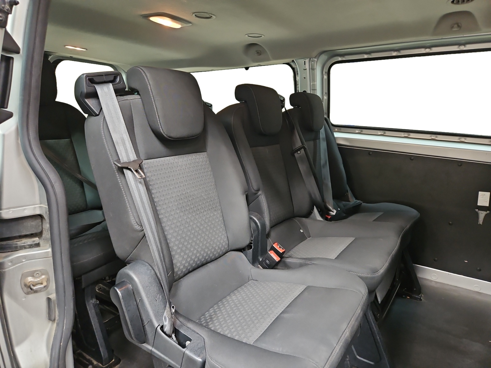 FORD TRANSIT Custom KOMBI 320 L2H1 2.0 EcoBlue 130 Trend Business 2023