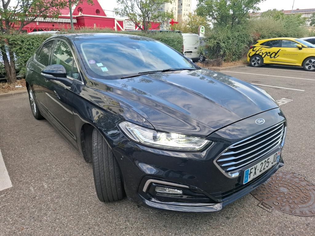 FORD MONDEO 2.0 Hybrid 187 BVA6 Titanium Business 2021