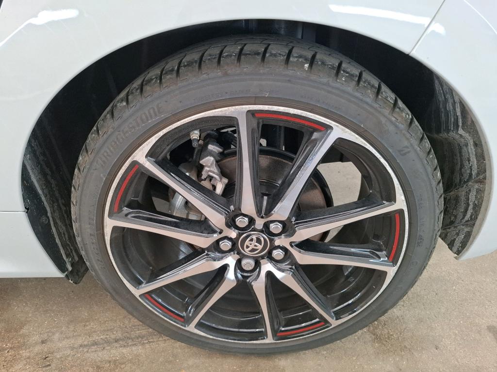 TOYOTA YARIS HYBRIDE 130h GR Sport 2025