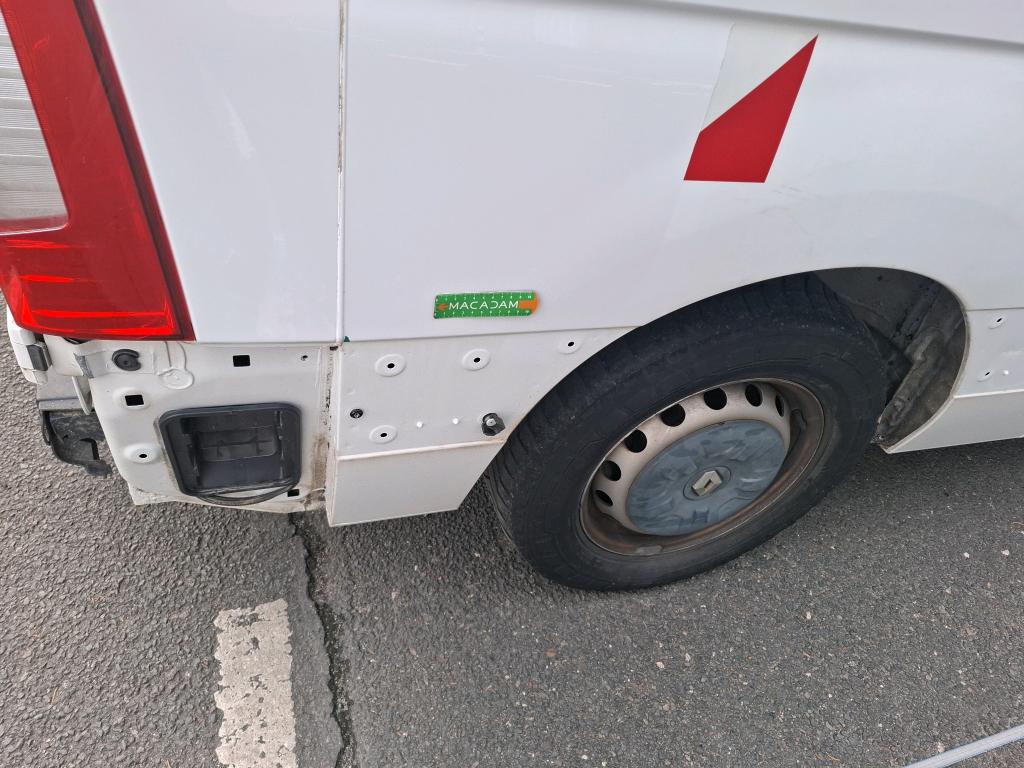 RENAULT MASTER FOURGON FGN L2H2 3.5t 2.3 dCi 130 E6 GRAND CONFORT 2018