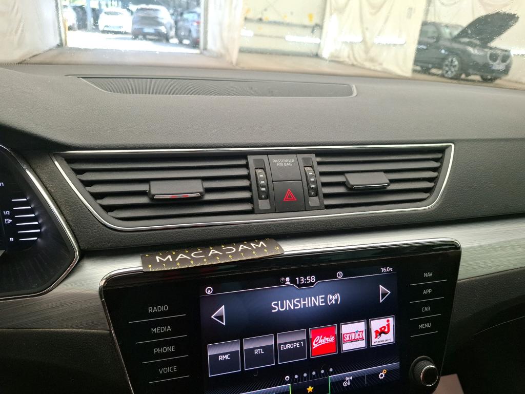SKODA SUPERB COMBI 2.0 TDI 150 SCR DSG7 Business 2022