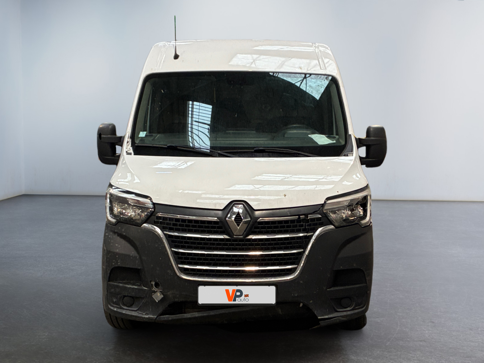 RENAULT MASTER FGN TRAC F3500 L2H2 DCI 135 GRAND CONFORT 2020