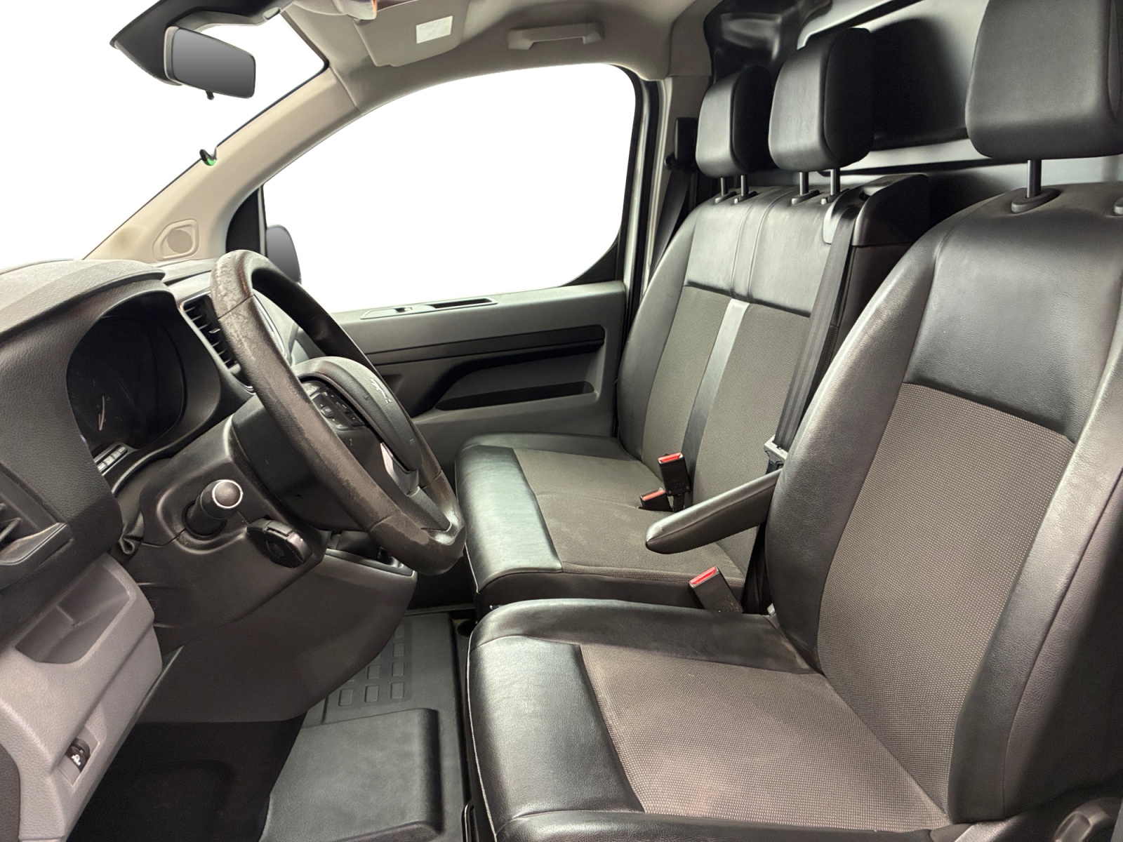 PEUGEOT EXPERT FOURGON FGN TOLE STANDARD 1.5 BLUEHDI 120 S&S BVM6 PREMIUM 2020