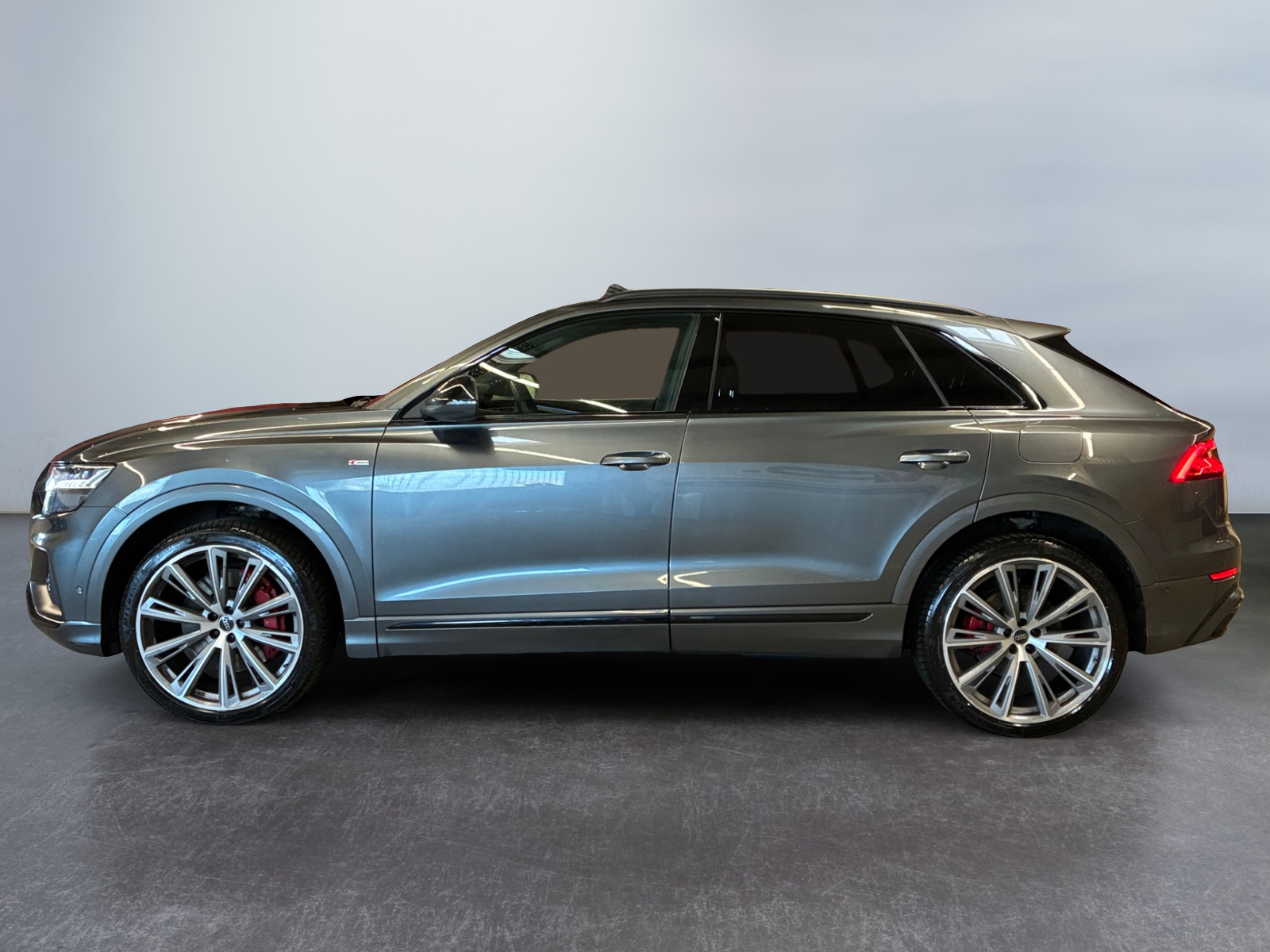 AUDI Q8 60 TFSI e 462 Tiptronic 8 Quattro Compétition 2024