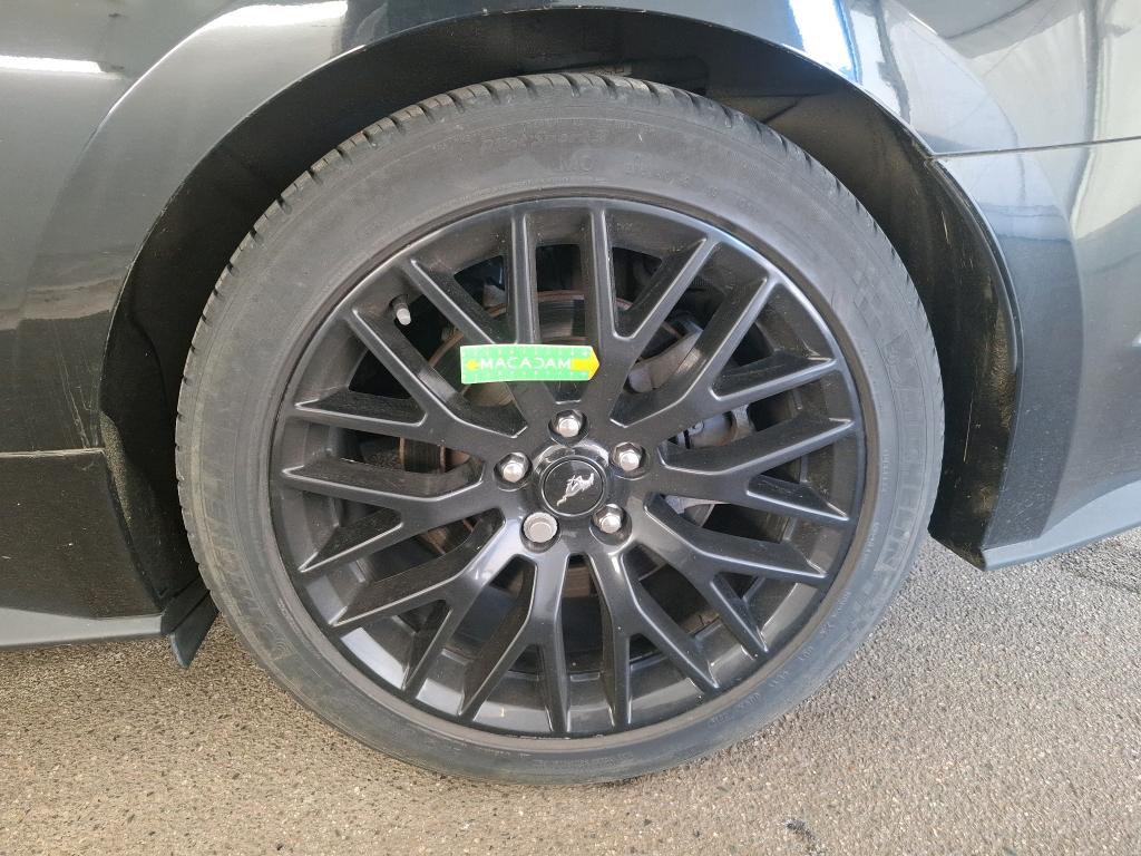 FORD MUSTANG CONVERTIBLE V8 5.0 421 GT A 2016