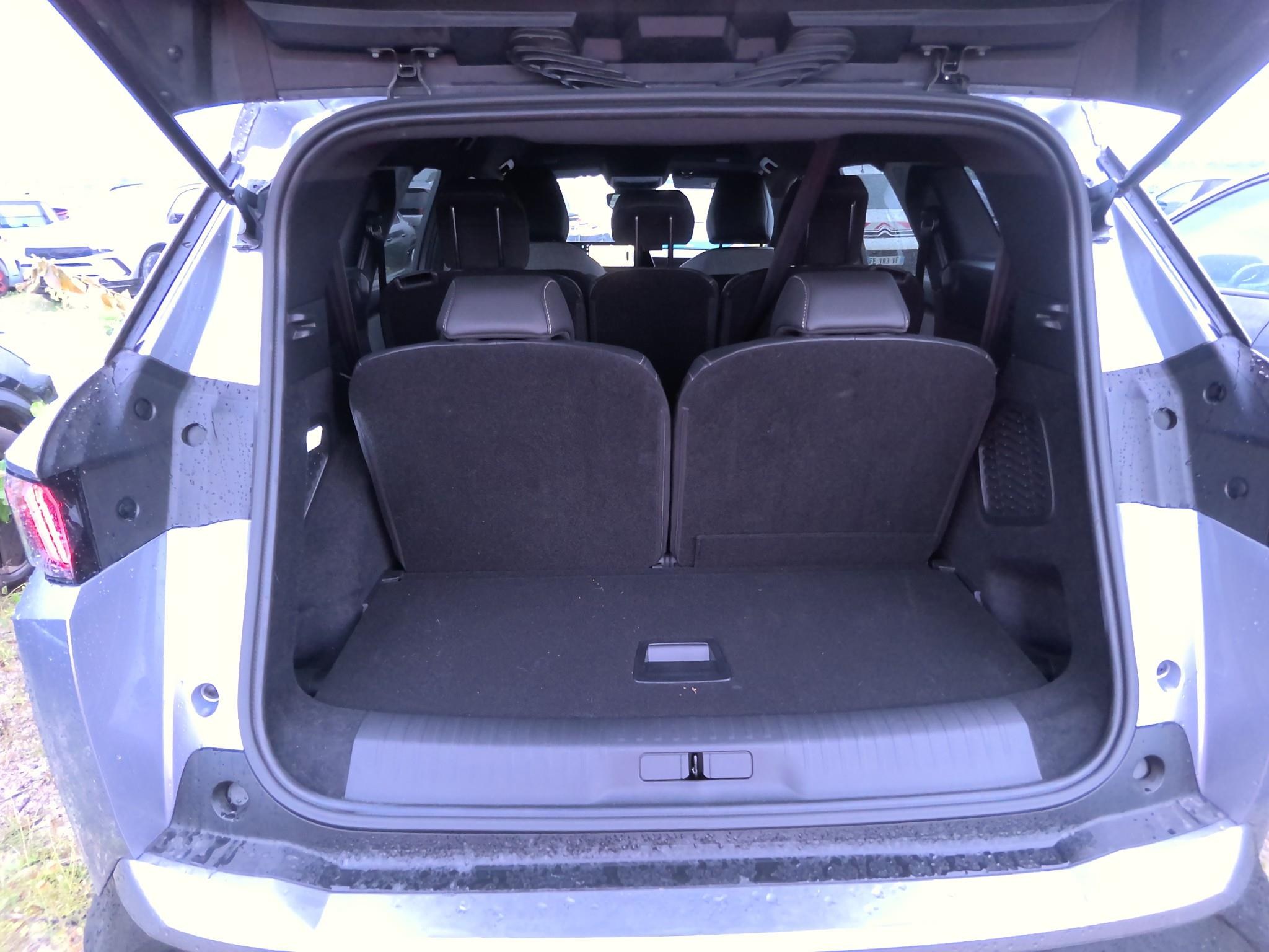 PEUGEOT 5008 Hybrid 145 ch e-DCS6 Allure 2025
