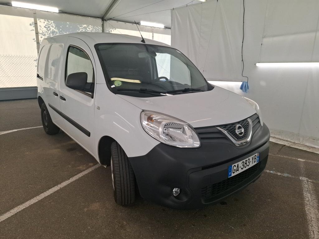 NISSAN  2021