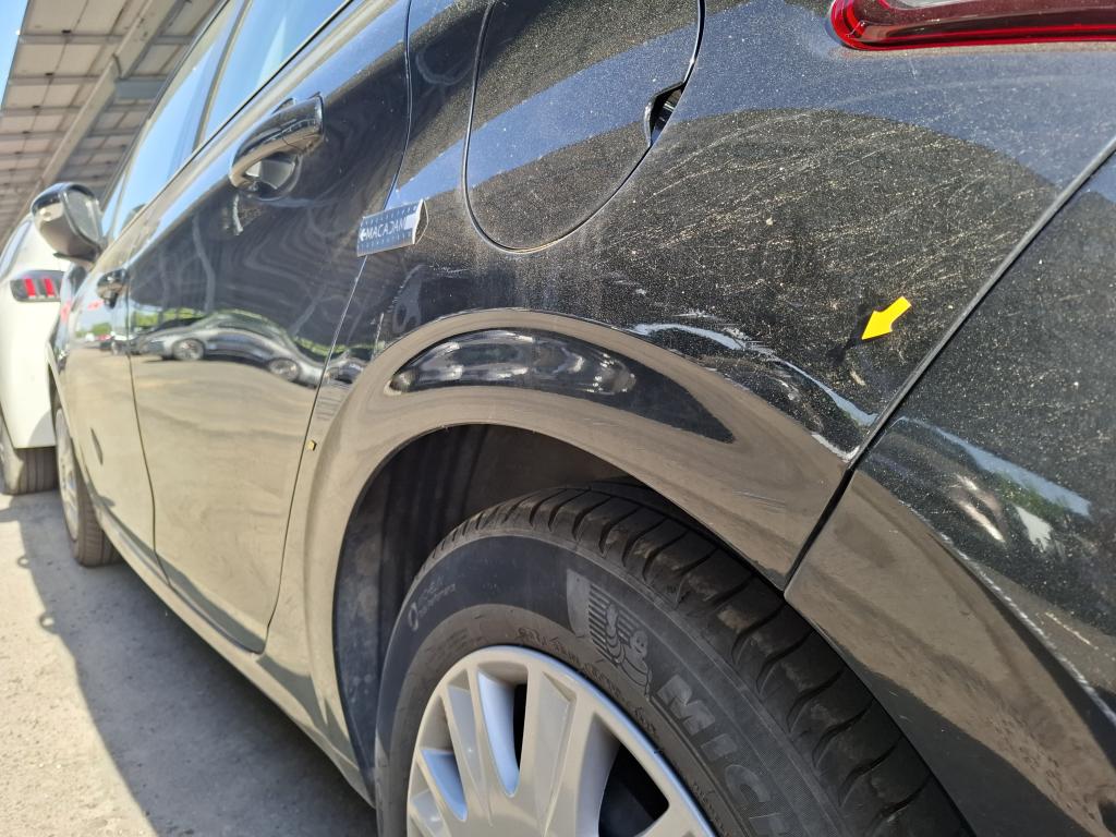PEUGEOT 208 BUSINESS 1.6 BlueHDi 100ch S&S BVM5 Active 2018