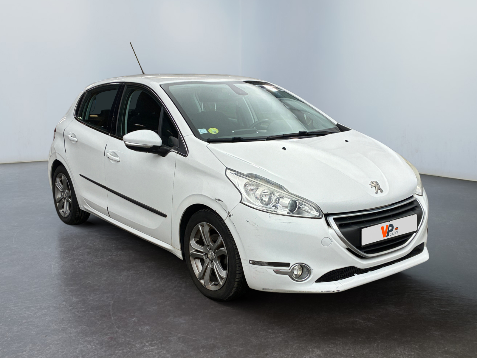 PEUGEOT 208 1.6 e-HDi 92ch ETG6 Allure 2014
