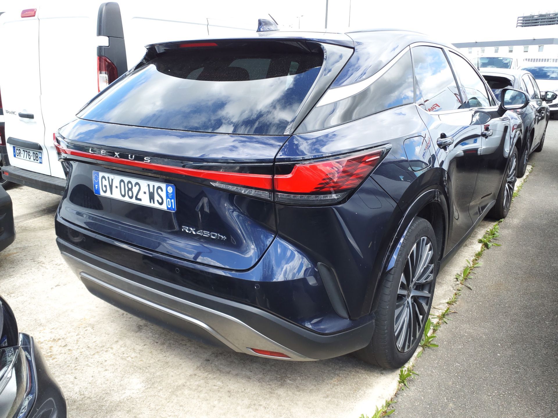 LEXUS  2024
