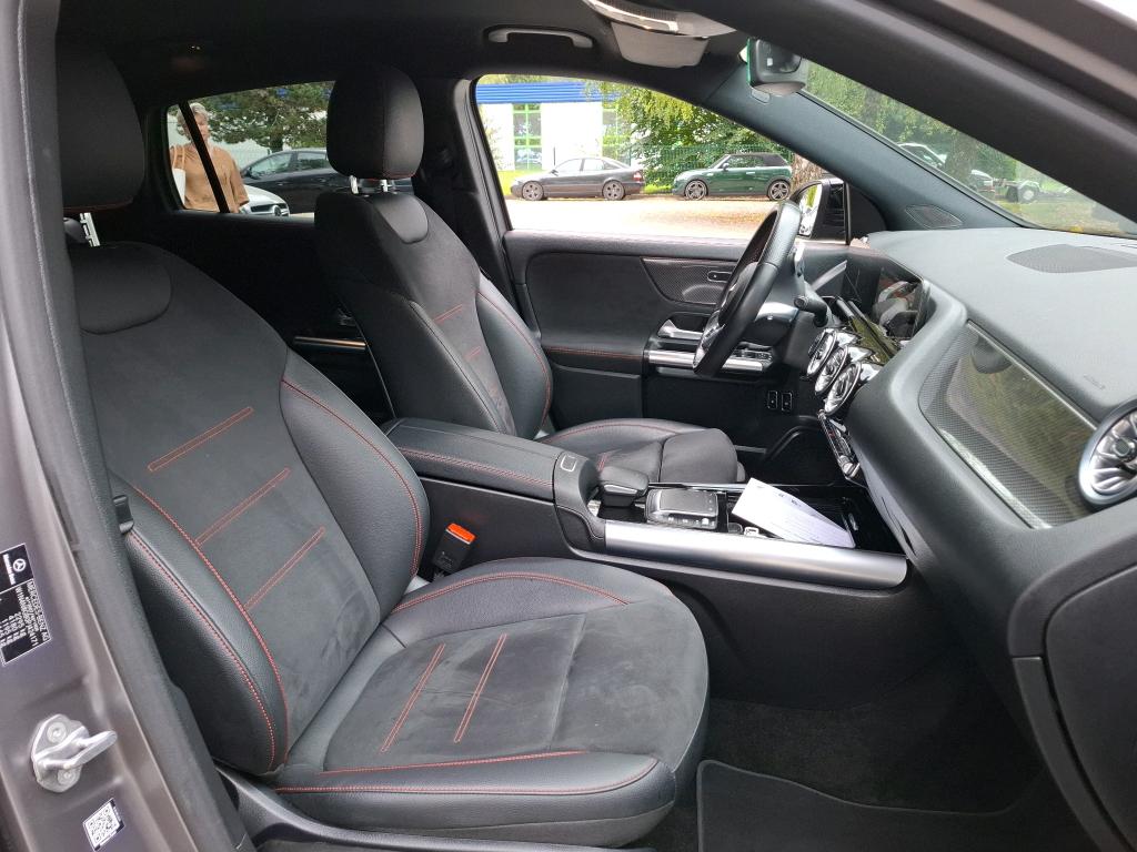 MERCEDES-BENZ GLA 250 e 8G-DCT AMG Line 2022