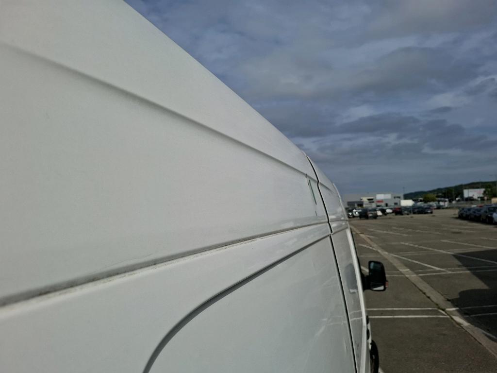 VOLKSWAGEN CRAFTER FOURGON VAN 30 L2H2 2.0 TDI 136 FAP EURO5 - 2014