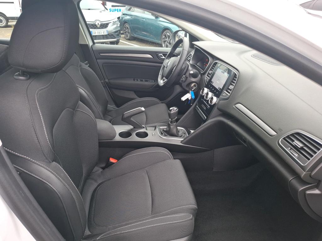 RENAULT MEGANE SOCIETE IV BLUE DCI 115 - 21N AIR NAV 2P 2022