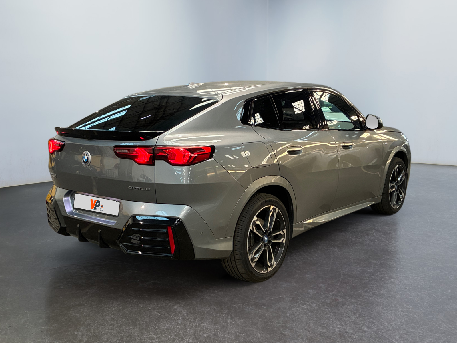 BMW iX2 U10 eDrive20 204ch BVA M Sport 2024