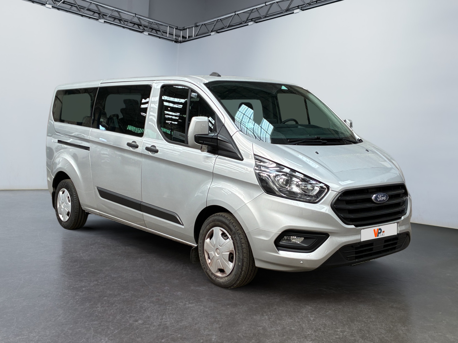 FORD Transit Custom Kombi 320 L2H1 2.0 EcoBlue 130 Trend Business 9pl 2023