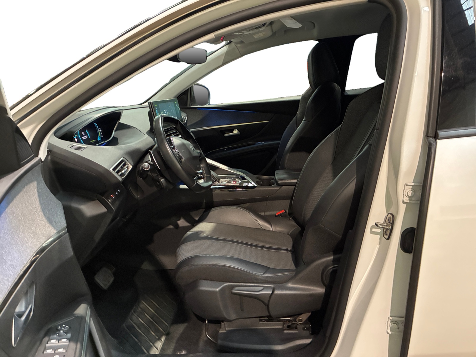 PEUGEOT 3008 Hybrid 225 e-EAT8 Allure Pack 2022