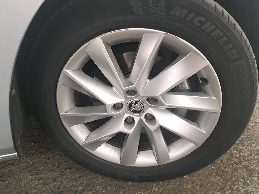 SKODA SUPERB COMBI 2.0 TDI 150 SCR DSG7 Business 2023