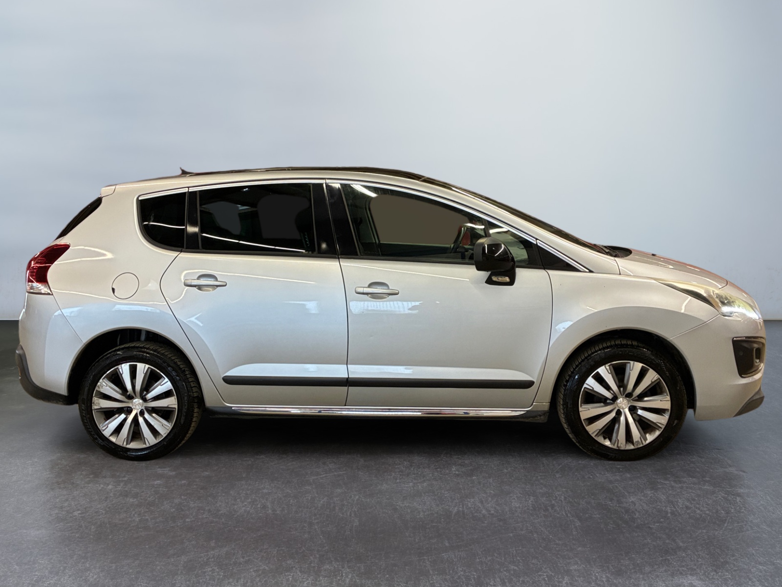 PEUGEOT 3008 1.6 BlueHDi 120ch S&S BVM6 Allure 2016