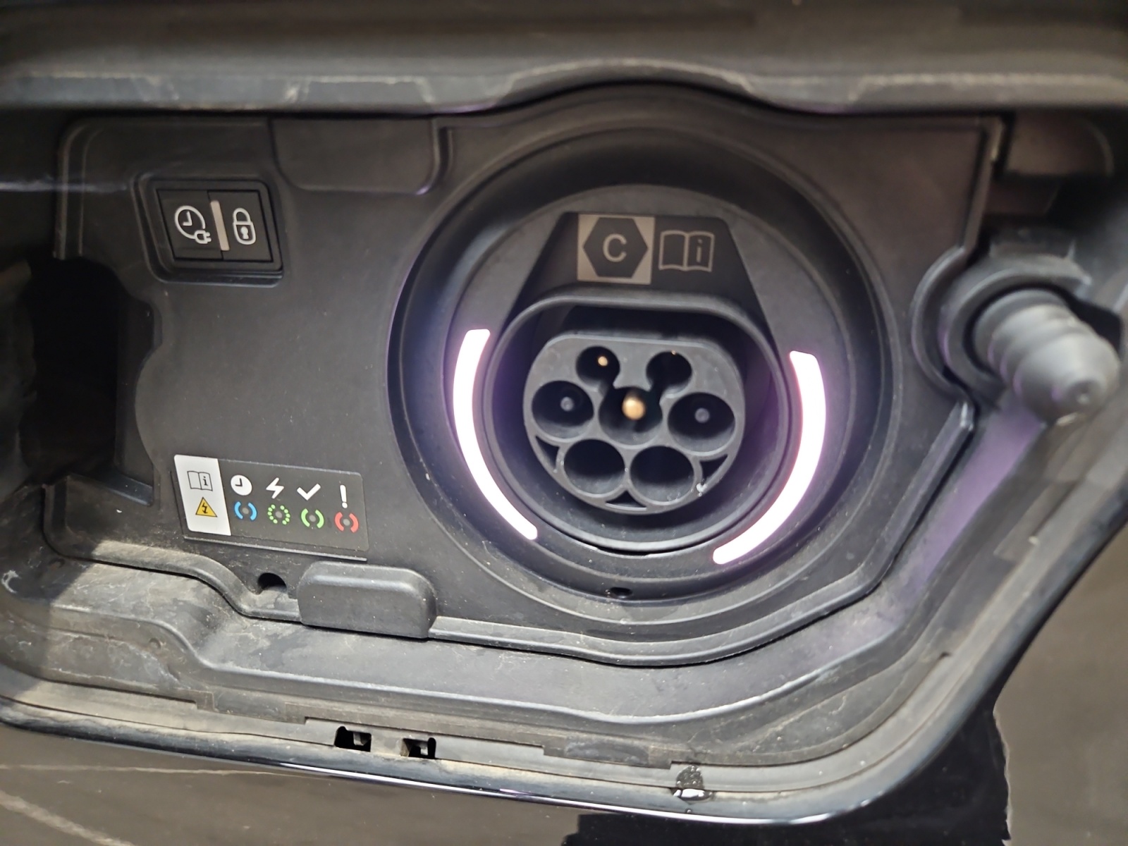 PEUGEOT 3008 Hybrid 225 e-EAT8 Allure Pack 2022