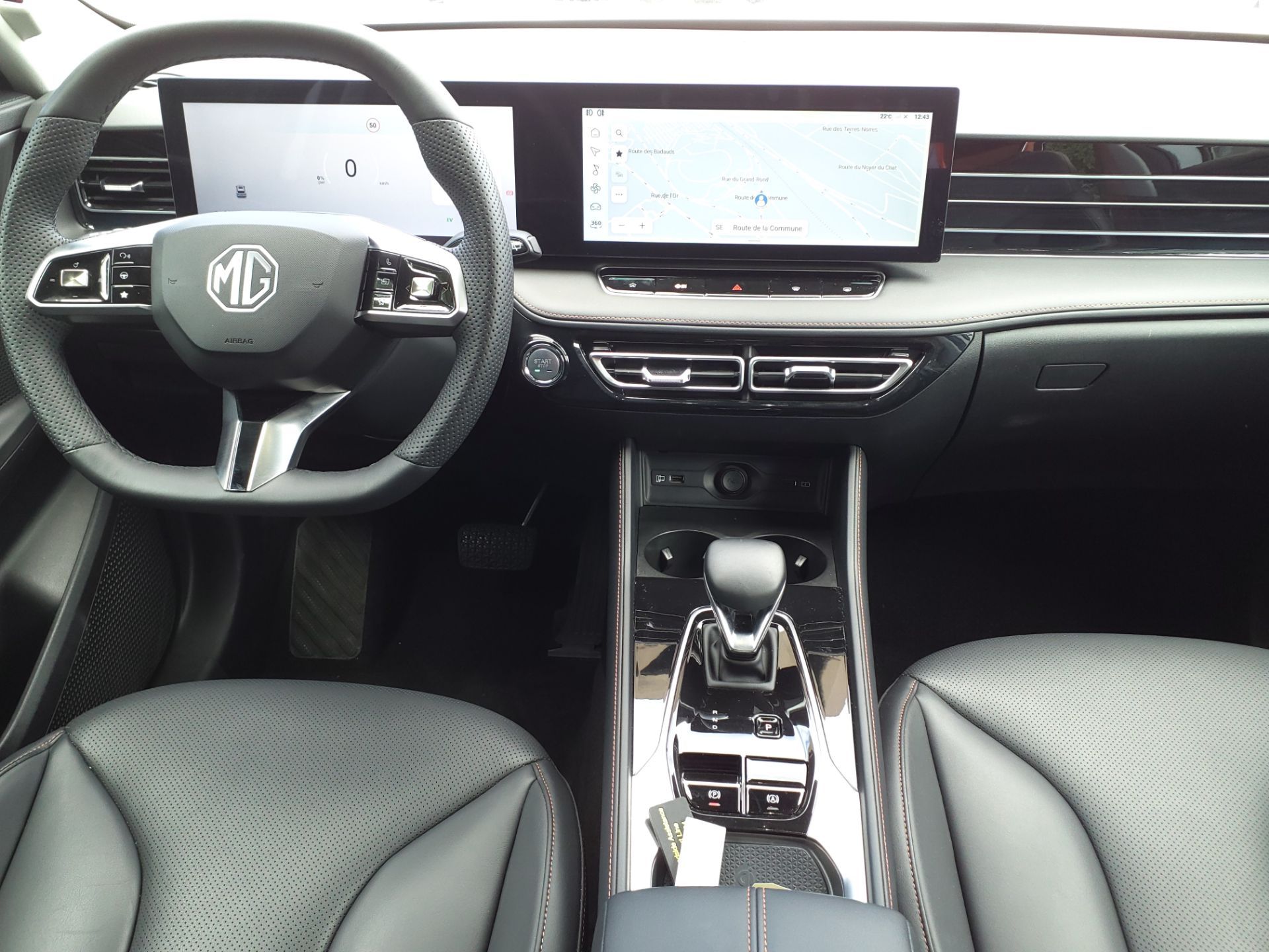 MG EHS 1,5 hyb+ 224cv LUXURY 2025