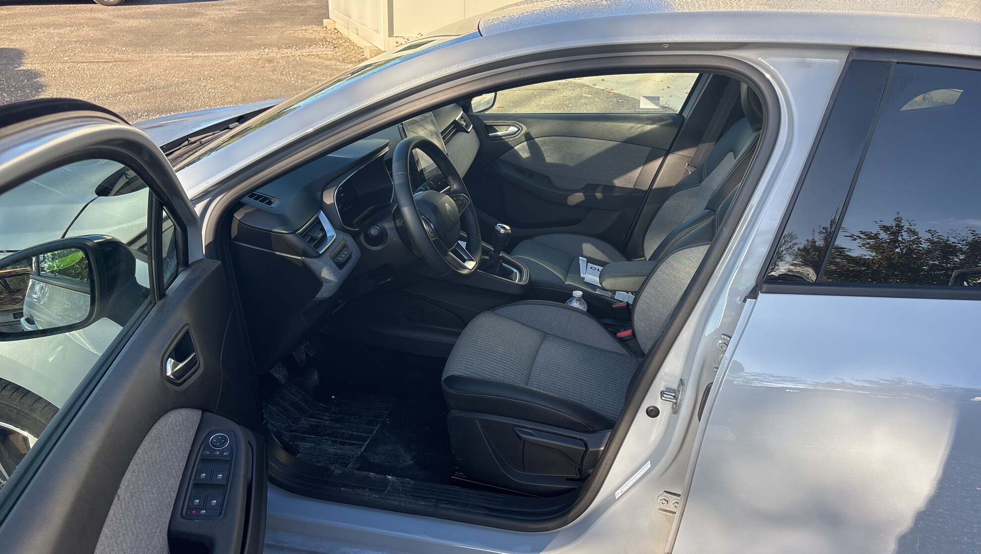 RENAULT Clio TCe 90 2025