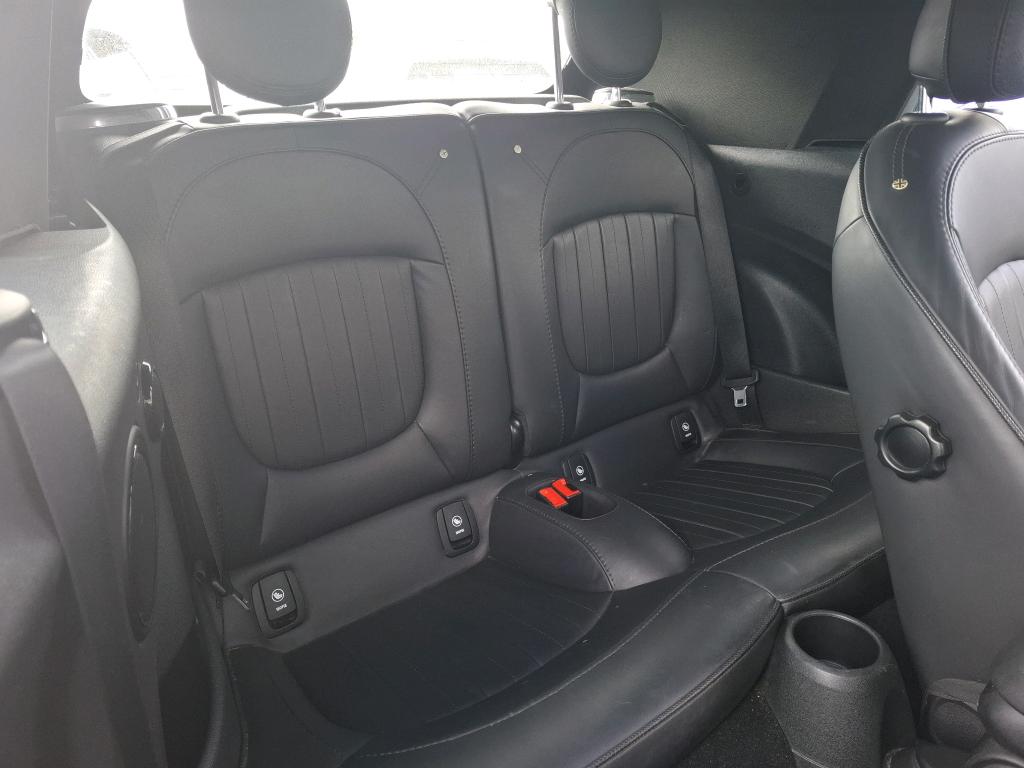 MINI CABRIOLET F57 LCI II Cooper 136 ch BVA7 Edition Premium Plus 2023