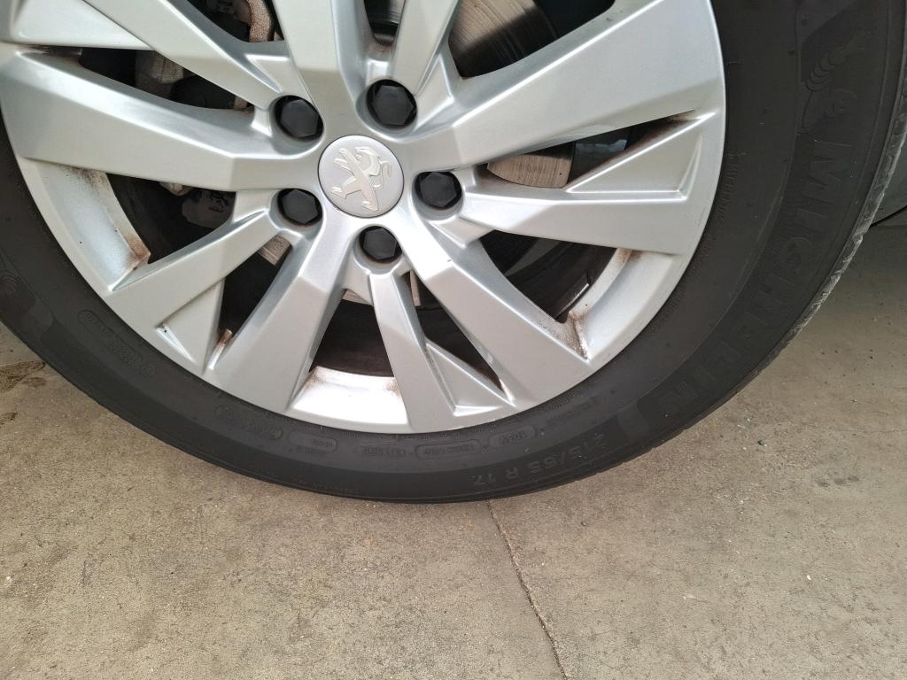 PEUGEOT 5008 BlueHDi 130ch S&S BVM6 Style 2023