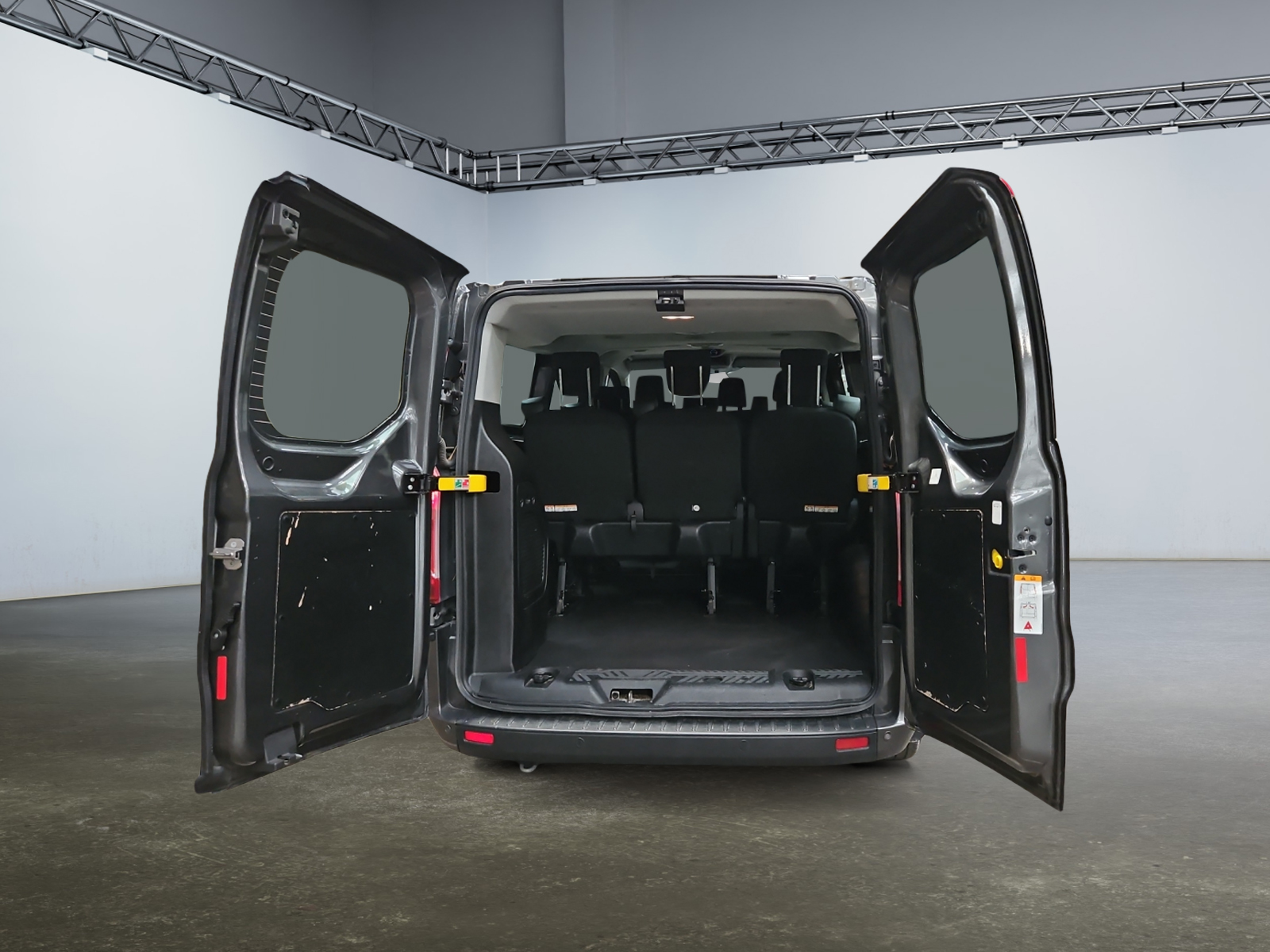 FORD TRANSIT Custom KOMBI 320 L2H1 2.0 EcoBlue 130 Trend Business 2023
