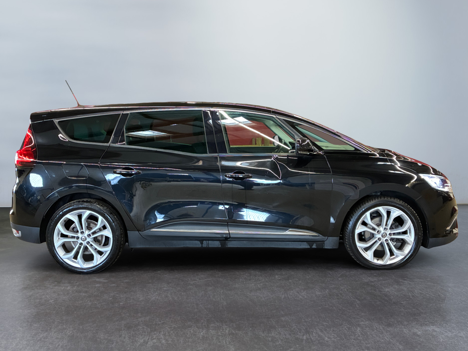 RENAULT Grand Scenic Blue dCi 120 Business 7pl 2020