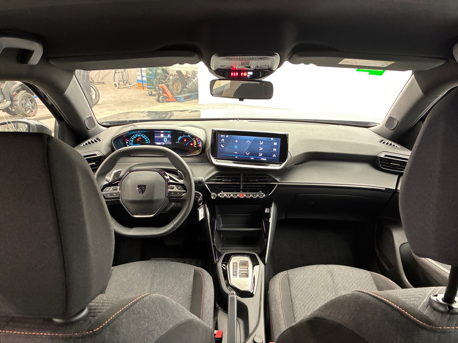 PEUGEOT 2008 Hybrid 145 ch e-DCS6 Style 2025