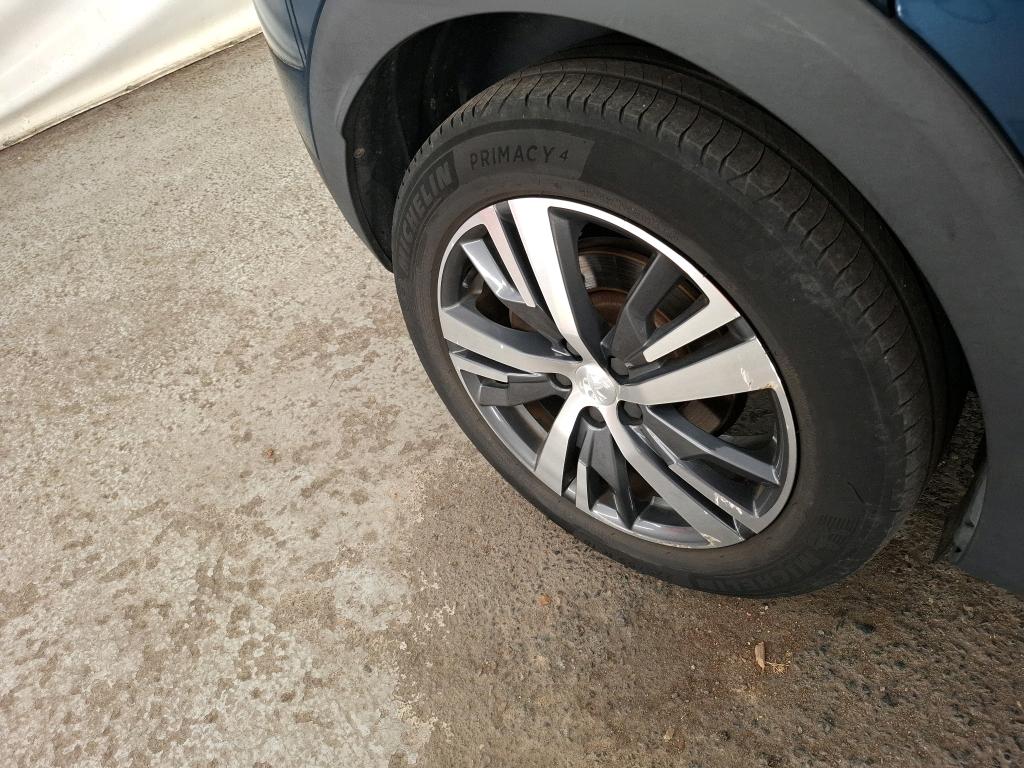 PEUGEOT 3008 Hybrid 225 e-EAT8 Allure Pack 2021