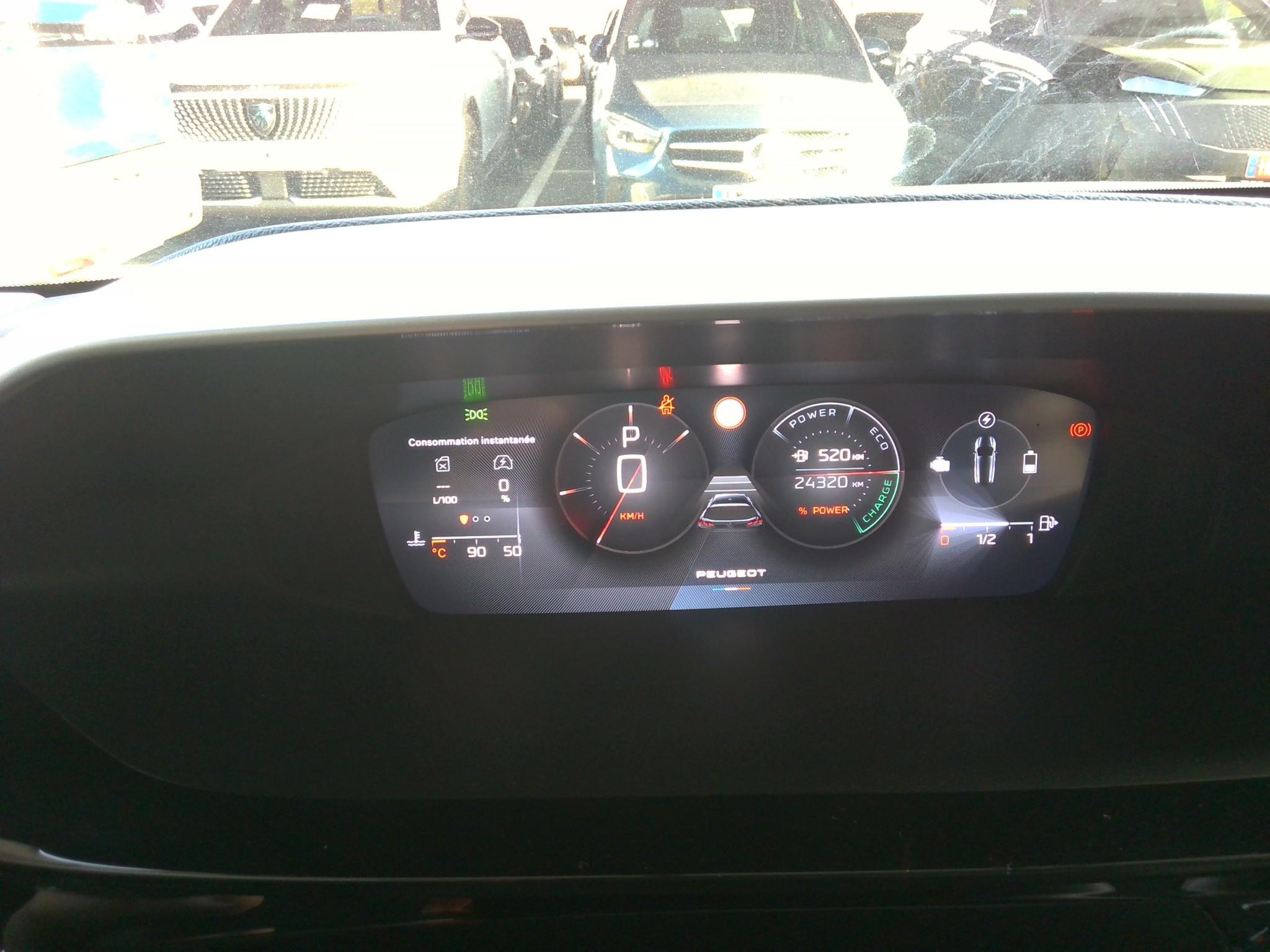 PEUGEOT 308 SW Hybrid 136 e-DCS6 Allure 2025