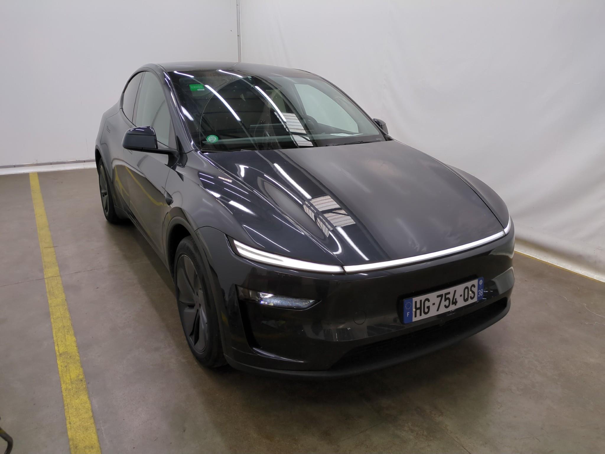 TESLA  2025