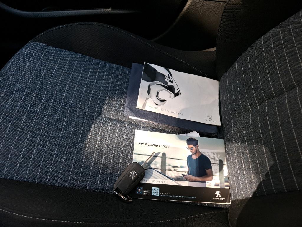 PEUGEOT 208 AFFAIRE BLUEHDI 100 S&S BVM6 PREMIUM PACK 2022
