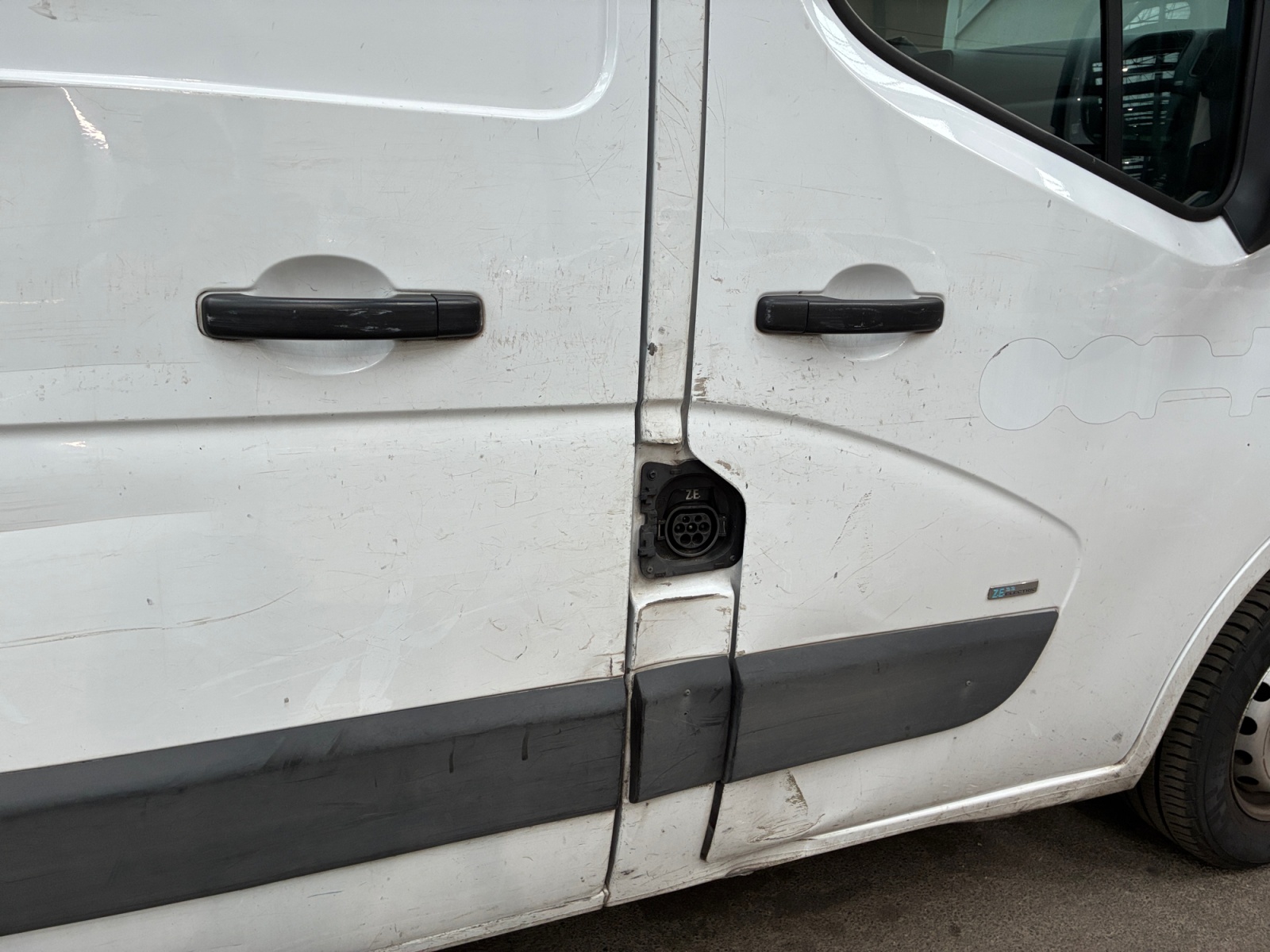 RENAULT MASTER FOURGON Z.E. L3H2 F3100 ACHAT INTEGRAL CONFORT 2021