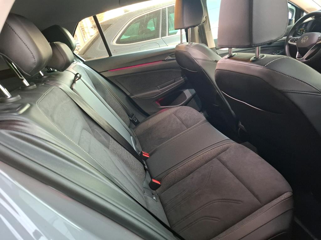 VOLKSWAGEN GOLF 1.5 eHybrid 204 DSG6 Style 2025