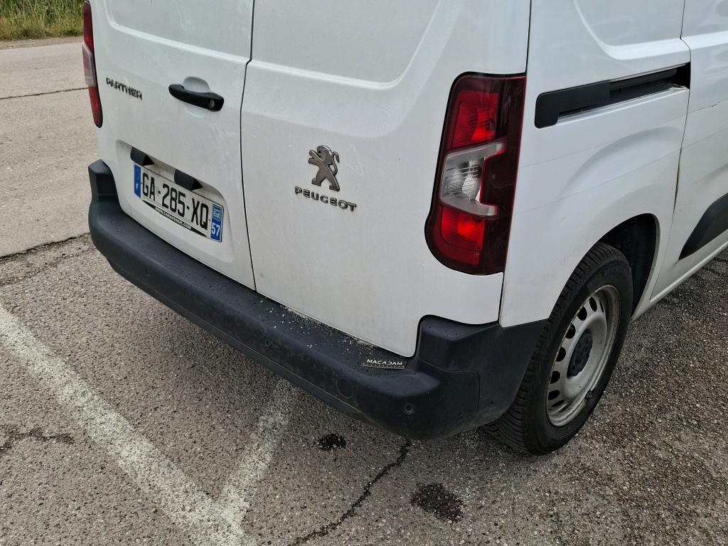 PEUGEOT PARTNER FOURGON STANDARD 650 KG BLUEHDI 130 S&S EAT8 ASPHALT 2021