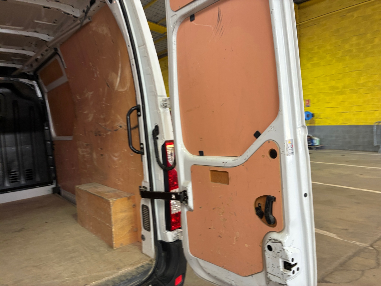 RENAULT MASTER FGN TRAC F3300 L2H2 DCI 135 GRAND CONFORT 2020
