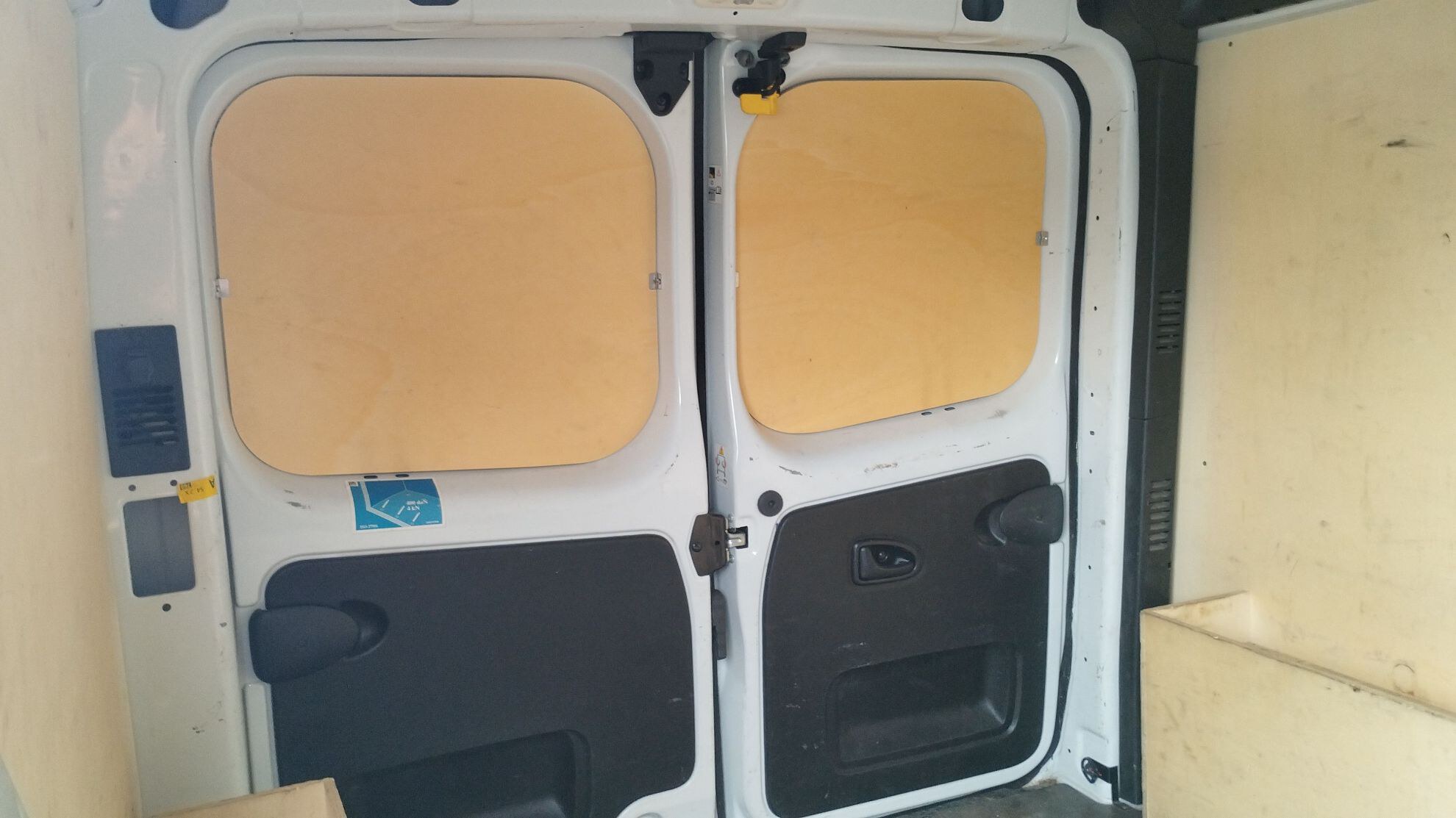 RENAULT TRAFIC FOURGON FG BLUE DCI 130 L1H1 2T8 GSR2 EXTRA 2024