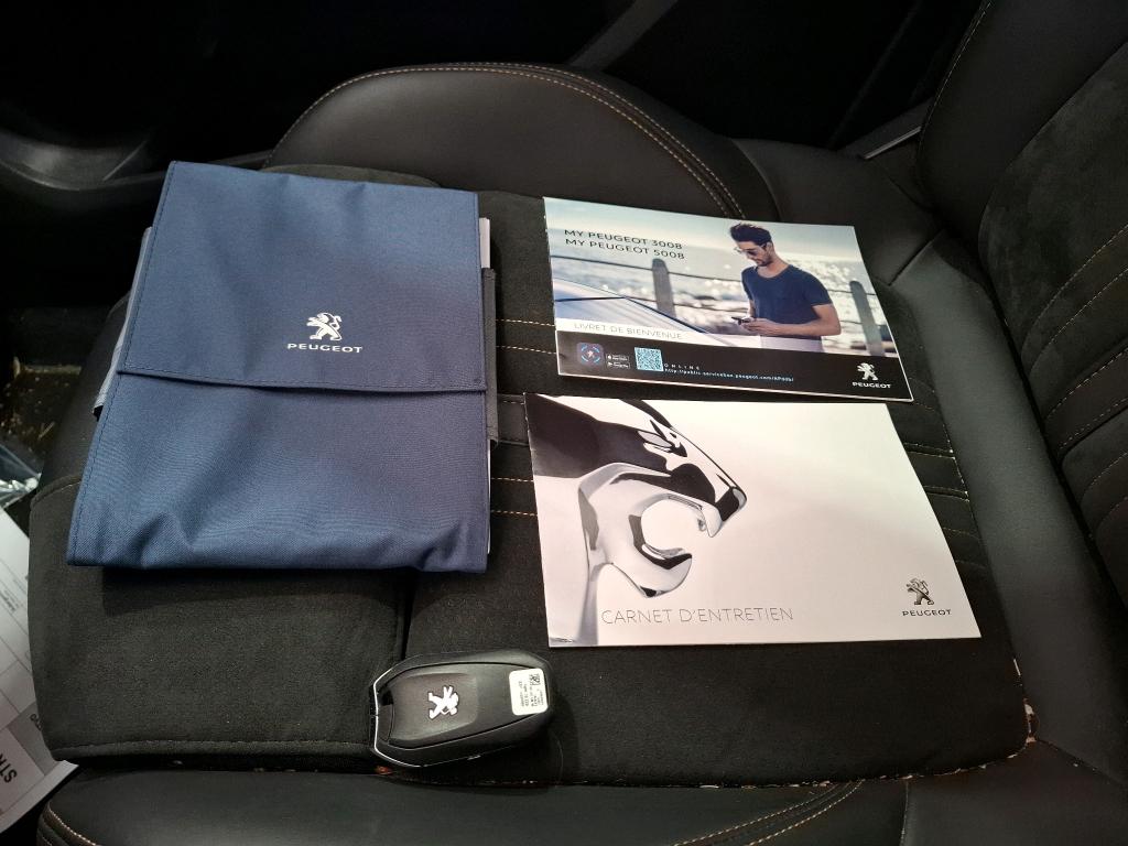 PEUGEOT 5008 PureTech 180ch S&S EAT8 GT Pack 2021