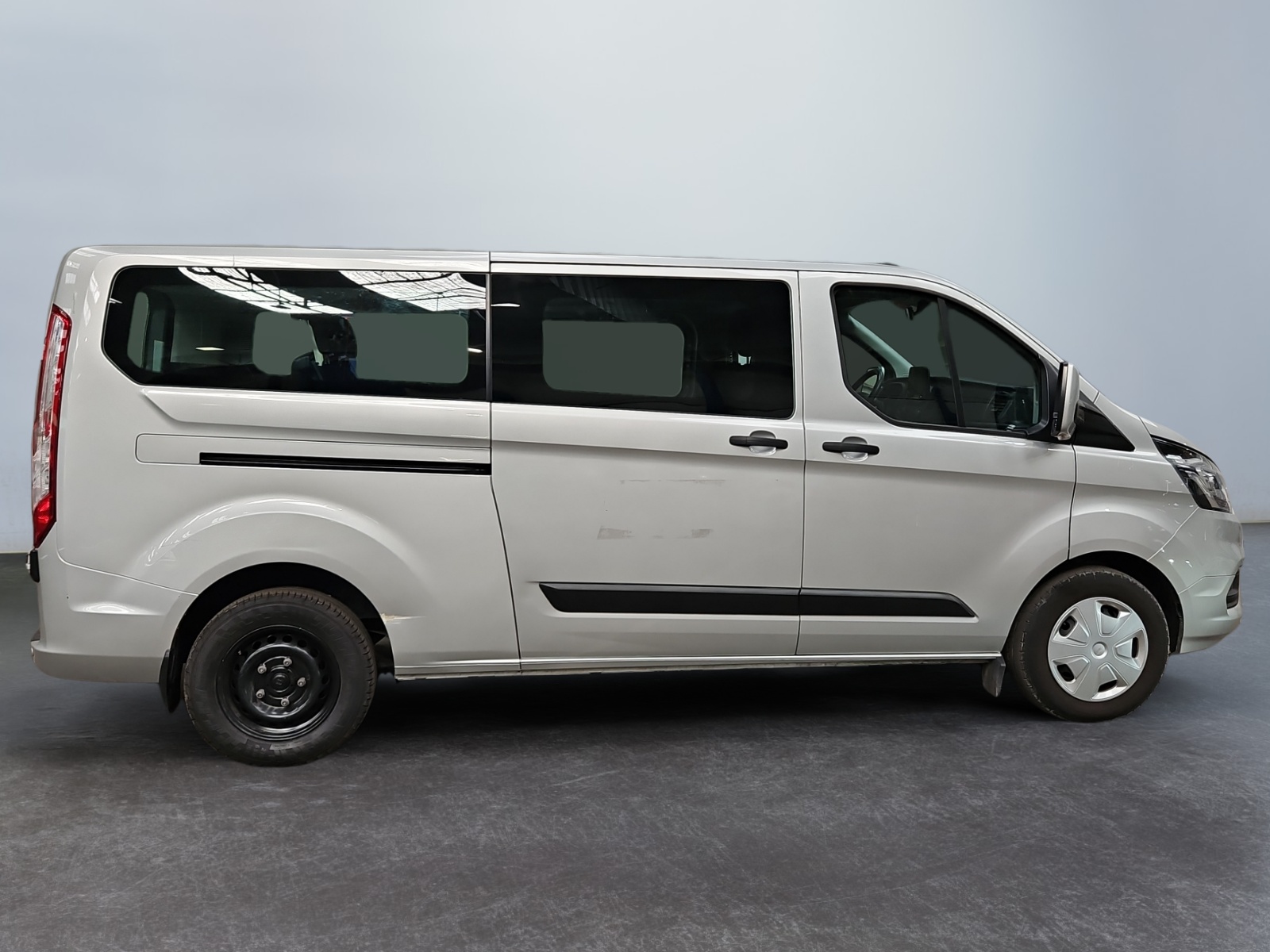 FORD Transit Custom 320 L2H1 2.0 EcoBlue 130 Trend Business 9pl 2023