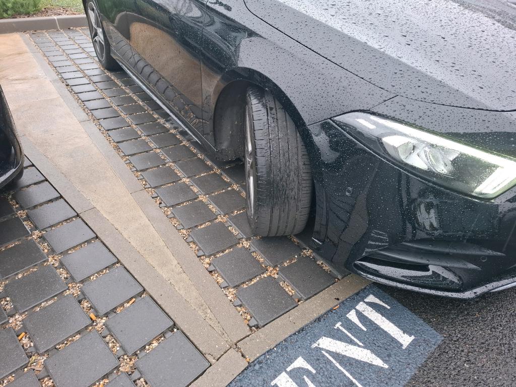 MERCEDES-BENZ CLASSE A 180 d 8G-DCT AMG Line 2021