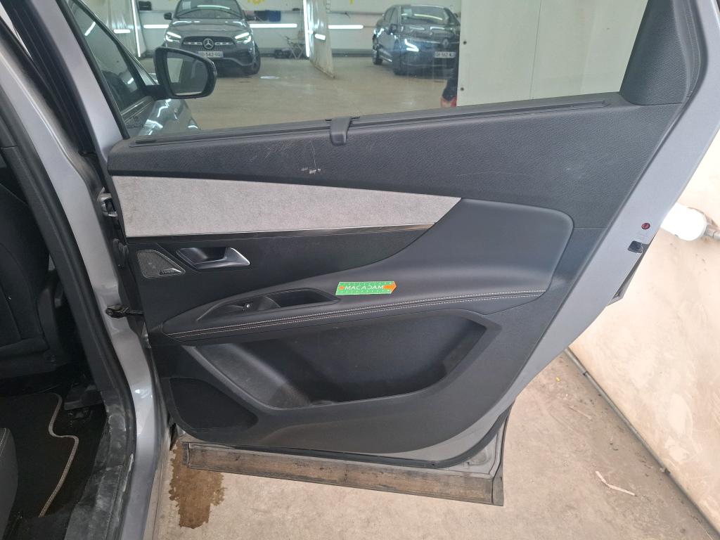 PEUGEOT 5008 PureTech 130ch S&S BVM6 GT 2023