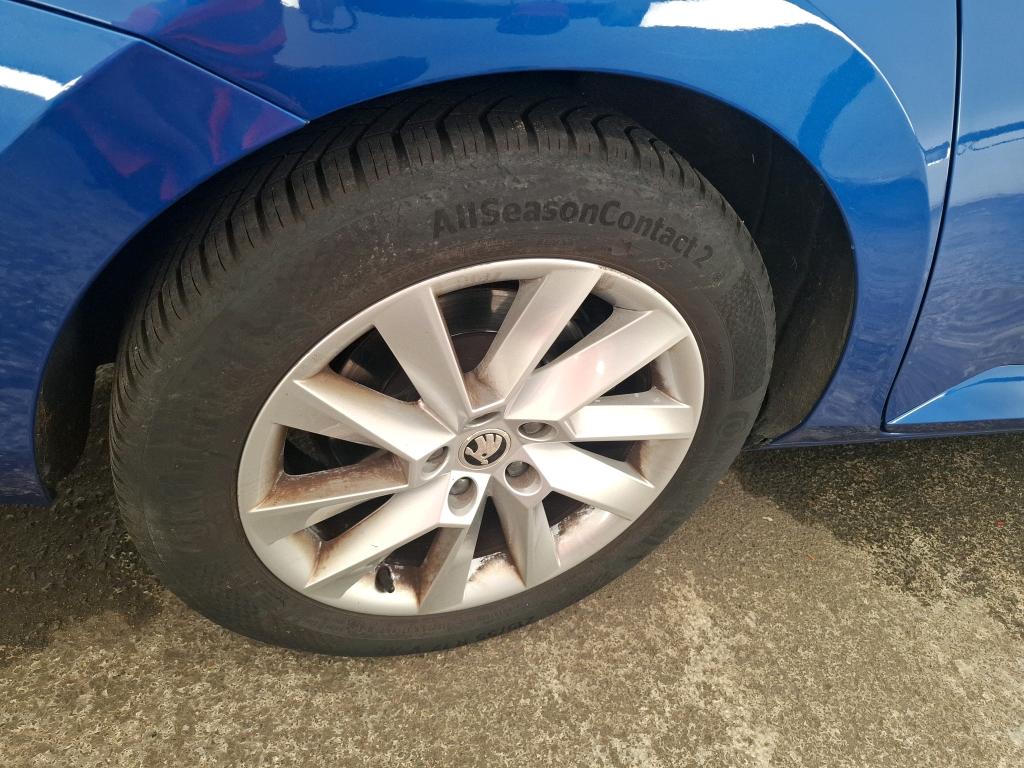 SKODA SUPERB COMBI 2.0 TDI 150 SCR DSG7 Business 2023
