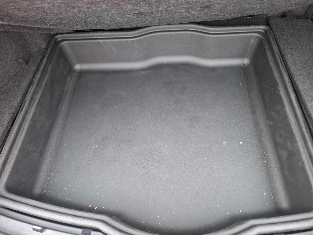 LEXUS  2019