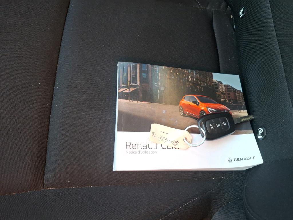 RENAULT CLIO SOCIETE BLUE DCI 100 - 21N AIR NAV 2022