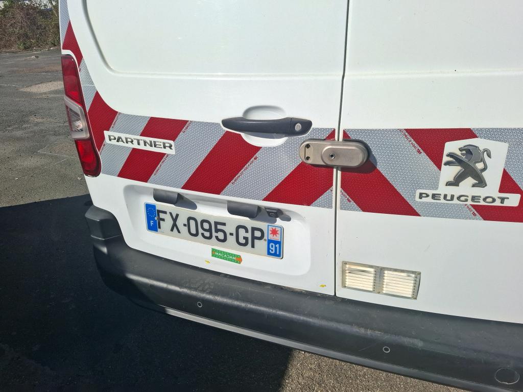 PEUGEOT PARTNER FGN FOURGON STANDARD 1000 KG BLUEHDI 100 S&S BVM5 PREMIUM 2021