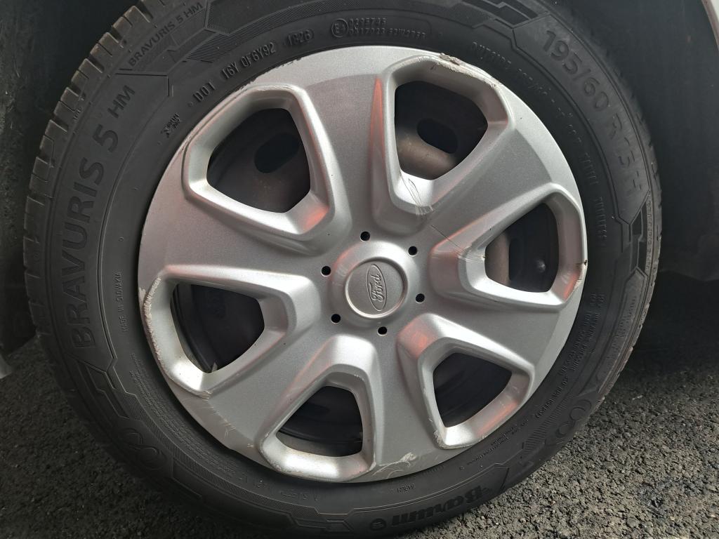 FORD TOURNEO COURIER 1.5 TDCI 75 BV6 S&S Ambiente 2020